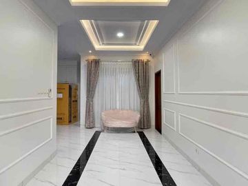 dijual rumah mewah dikebagusan 2