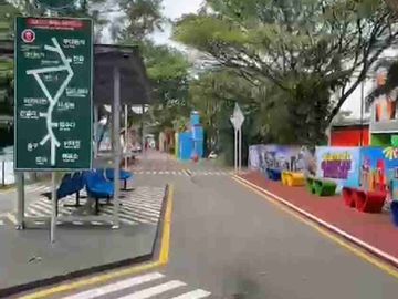 Rumah siap huni dengan kolam renang dalam Cluster di Bekasi