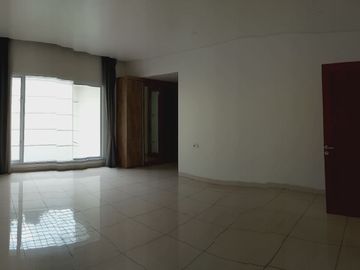 DiJual Rumah Exclusive Bangunan New classic Eropa 2 Lantai di Loka Indah Buncit Kalibata, Jakarta Selatan