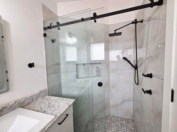 CASA EN VENTA EN FRACC. PRAGA PLAZA DEL CONDADO, ESTADO DE MEICO.