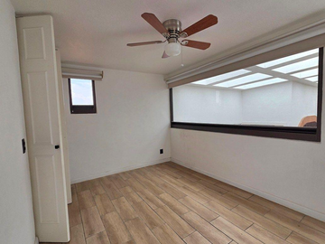 CASA EN VENTA EN FRACC. PRAGA PLAZA DEL CONDADO, ESTADO DE MEICO.