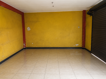 Se vende local comercial con departamento en la victoria a pasos de gamarra