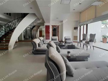 HOUSE FOR LEASE