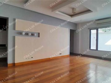 HOUSE FOR LEASE