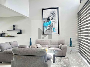 Casa amueblada en renta en Aqua Residencial