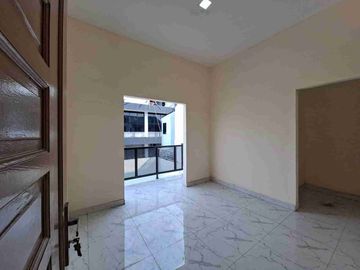 Rumah Siap Huni  Komplek Ampera Palace