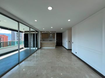 Apartamento en Arriendo en Los Parra, El Poblado
