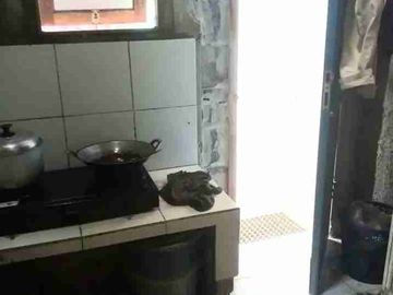DI JUAL CEPAT RUMAH STRATEGIS PAS PINGGIR JALAN