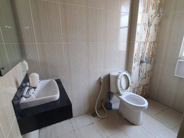 Palm Residence Summarecon Bekasi – Rumah 2 Lantai Full Furnished, Sewa Rp75 Juta/Tahun