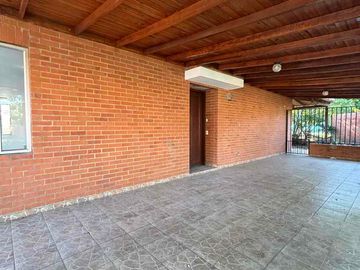casa en ALQUILER de 4 habitaciones