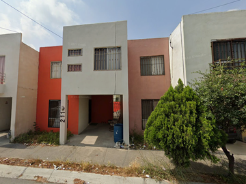 VENTA DE CASA RENACERES RESIDENCIAL, APODACA, NUEVO LEON