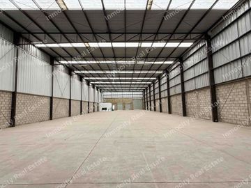 bodega Industrial en Renta