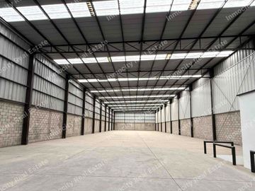 bodega Industrial en Renta