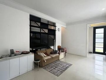 Disewakan Townhouse di Kemang Siap Huni Lokasi Strategis