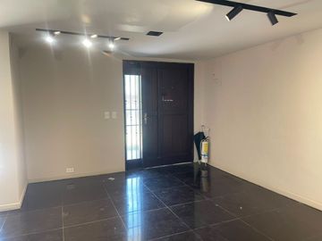 Casa comercial en Arriendo en Patio Bonito, El Poblado
