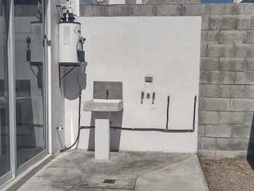 Casa en venta con terreno excedente en esquina en Corregidora