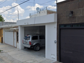 Casa en venta en Saltillo, Col. Amistad II