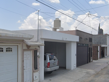 Casa en venta en Saltillo, Col. Amistad II