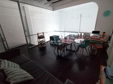 Altos de Juriquilla Local Comercial en Venta | Planta Baja con Tapanco y Oficinas IO157