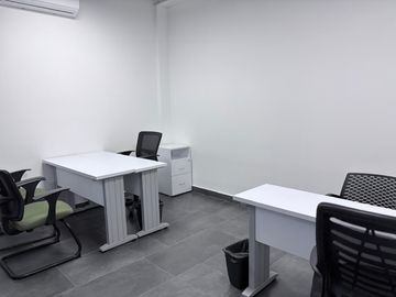 OFICINA EQUIPADA EN RENTA EN AGUASCALIENTES PUNTO 45 - SERVICIOS INCLUIDOS