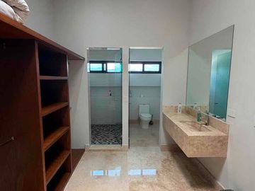 Casa en venta Sierra Alta 9no sector