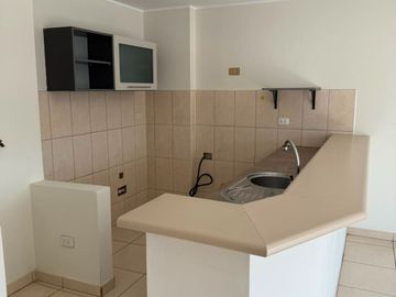 VENTA DPTO EN URB ELIO CERCADO DE LIMA POR REMODELAR  VISTA EXTERIOR PRECIO NEGOCIABLE