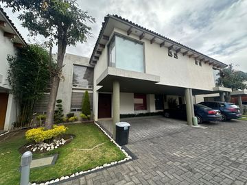 CASA EN RENTA FRACC. BOSQUE DE LAS FUENTES CALIMAYA