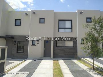 Casa en Venta en Zákia | Condominio con Alberca y Gimnasio JPC2576