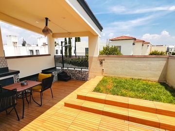 Casa en venta con terraza en Sonterra Querétaro