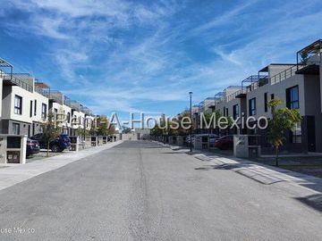 Departamento Dúplex en Venta en Zákia | Roof Garden con Pérgola SGU1337