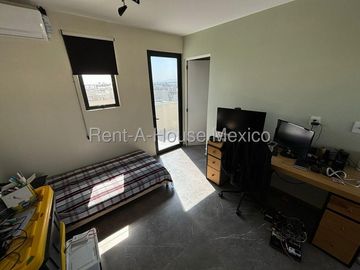 Departamento Dúplex en Venta en Zákia | Roof Garden con Pérgola SGU1337
