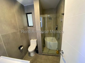Departamento Dúplex en Venta en Zákia | Roof Garden con Pérgola SGU1337
