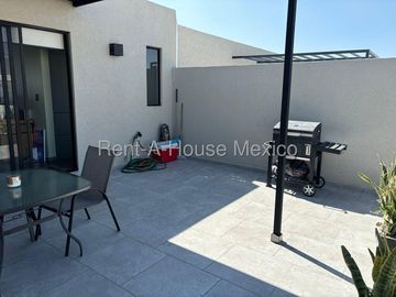 Departamento Dúplex en Venta en Zákia | Roof Garden con Pérgola SGU1337