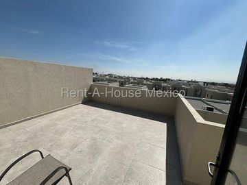 Departamento Dúplex en Venta en Zákia | Roof Garden con Pérgola SGU1337