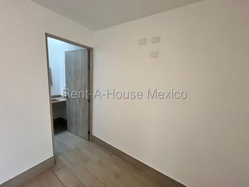 Casa en Venta en Meseta | Cocina Equipada y Patio Techado SGU2566