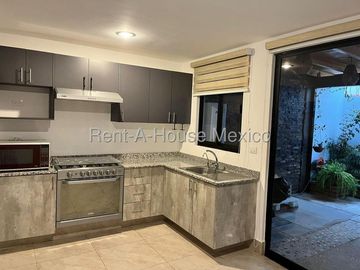 Casa en Venta en Meseta | Cocina Equipada y Patio Techado SGU2566
