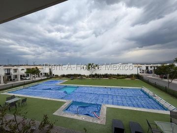 Casa en Venta en Meseta | Cocina Equipada y Patio Techado SGU2566