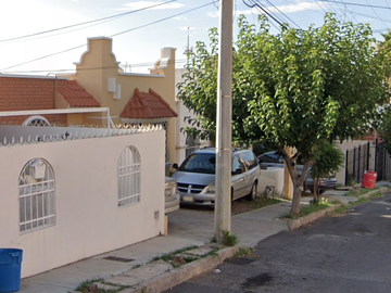 Casa en Venta en  Univ. de Salamanca 8934, Lomas Universidad, Juventud Nte, 31123 Chihuahua, Chih.