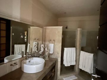 HERMOSA CASA EN RENTA VACACIONAL CON HELIPUERTO EN ACAPULCO