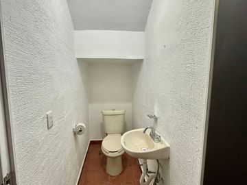 CASA EN RENTA EN VILLA BONITA RESIDENCIAL