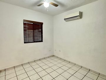 CASA EN RENTA EN VILLA BONITA RESIDENCIAL
