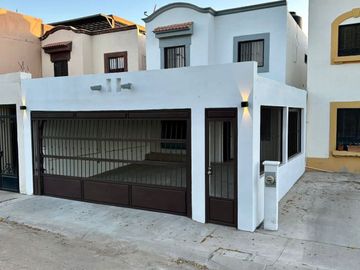 CASA EN RENTA EN VILLA BONITA RESIDENCIAL
