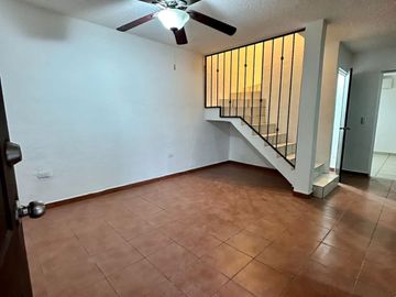 CASA EN RENTA EN VILLA BONITA RESIDENCIAL