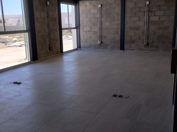 BODEGA NUEVA EN RENTA PARQUE ARCO SUR LEON, GTO 1000 M2 OFICINAS Y VIGILANCIA 24/7.