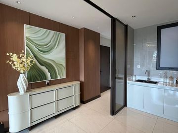 Apartemen 3 Kamar Tidur View Danau – CasaComo Shila at Sawangan