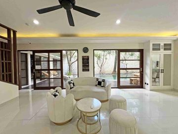 DIJUAL / FREEHOLD : Luxury Villas 6 Bed, Jl. Tegal Cupek, Bumbak, Umalas, Badung Bali