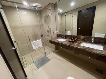 Clean Title RFO Fully Furnished 2BR with Parking FOR SALE at Garden Towers Ayala Center Makati