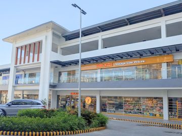 Brand-New 35.67 sqm 1-Bedroom Condo for Sale with Balcony & Parking in Casa Mira Towers Mandaue – Investor Deal, Save ₱1M