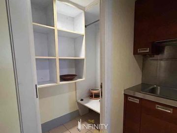 For Sale 3 Bedroom in The Salcedo Park Condominium, Makati City