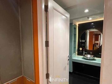 For Sale 3 Bedroom in The Salcedo Park Condominium, Makati City